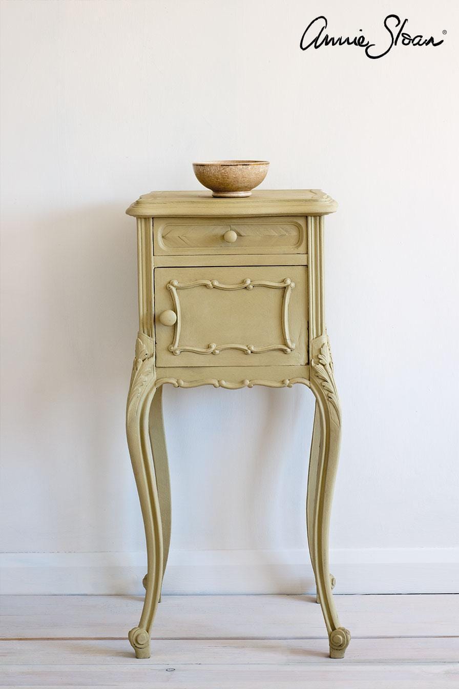 The Owl Box Chalk Paint® by Annie Sloan Versailles